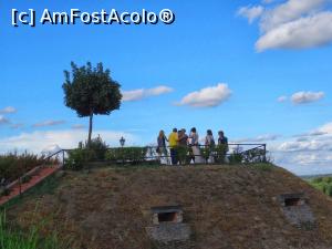 [P39] Cetatea Petrovaradin: vedere de pe o cazemată » foto by mariana.olaru
 - 
<span class="allrVoted glyphicon glyphicon-heart hidden" id="av878435"></span>
<a class="m-l-10 hidden" id="sv878435" onclick="voting_Foto_DelVot(,878435,20351)" role="button">șterge vot <span class="glyphicon glyphicon-remove"></span></a>
<a id="v9878435" class=" c-red"  onclick="voting_Foto_SetVot(878435)" role="button"><span class="glyphicon glyphicon-heart-empty"></span> <b>LIKE</b> = Votează poza</a> <img class="hidden"  id="f878435W9" src="/imagini/loader.gif" border="0" /><span class="AjErrMes hidden" id="e878435ErM"></span>