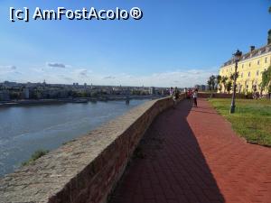 [P52] Cetatea Petrovaradin » foto by mariana.olaru
 - 
<span class="allrVoted glyphicon glyphicon-heart hidden" id="av878454"></span>
<a class="m-l-10 hidden" id="sv878454" onclick="voting_Foto_DelVot(,878454,20351)" role="button">șterge vot <span class="glyphicon glyphicon-remove"></span></a>
<a id="v9878454" class=" c-red"  onclick="voting_Foto_SetVot(878454)" role="button"><span class="glyphicon glyphicon-heart-empty"></span> <b>LIKE</b> = Votează poza</a> <img class="hidden"  id="f878454W9" src="/imagini/loader.gif" border="0" /><span class="AjErrMes hidden" id="e878454ErM"></span>