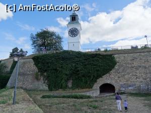 [P09] Cetatea Petrovaradin: Turnul cu ceas inversat » foto by mariana.olaru
 - 
<span class="allrVoted glyphicon glyphicon-heart hidden" id="av878395"></span>
<a class="m-l-10 hidden" id="sv878395" onclick="voting_Foto_DelVot(,878395,20351)" role="button">șterge vot <span class="glyphicon glyphicon-remove"></span></a>
<a id="v9878395" class=" c-red"  onclick="voting_Foto_SetVot(878395)" role="button"><span class="glyphicon glyphicon-heart-empty"></span> <b>LIKE</b> = Votează poza</a> <img class="hidden"  id="f878395W9" src="/imagini/loader.gif" border="0" /><span class="AjErrMes hidden" id="e878395ErM"></span>