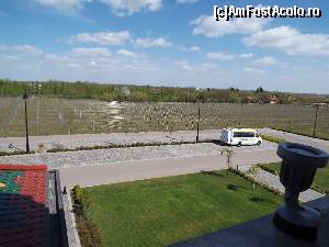 [P43] Cramele Zvonko Bogdan, Palić - parcarea » foto by Dragoș_MD
 - 
<span class="allrVoted glyphicon glyphicon-heart hidden" id="av613832"></span>
<a class="m-l-10 hidden" id="sv613832" onclick="voting_Foto_DelVot(,613832,20355)" role="button">șterge vot <span class="glyphicon glyphicon-remove"></span></a>
<a id="v9613832" class=" c-red"  onclick="voting_Foto_SetVot(613832)" role="button"><span class="glyphicon glyphicon-heart-empty"></span> <b>LIKE</b> = Votează poza</a> <img class="hidden"  id="f613832W9" src="/imagini/loader.gif" border="0" /><span class="AjErrMes hidden" id="e613832ErM"></span>