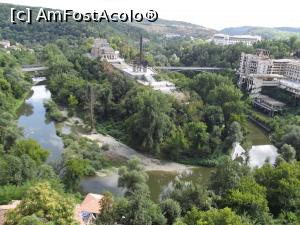 [P01] Veliko Târnovo-râul Yantra şi monumentul Asăneştilor văzute din balconul restaurantului Ego » foto by irinad
 - 
<span class="allrVoted glyphicon glyphicon-heart hidden" id="av777406"></span>
<a class="m-l-10 hidden" id="sv777406" onclick="voting_Foto_DelVot(,777406,20378)" role="button">șterge vot <span class="glyphicon glyphicon-remove"></span></a>
<a id="v9777406" class=" c-red"  onclick="voting_Foto_SetVot(777406)" role="button"><span class="glyphicon glyphicon-heart-empty"></span> <b>LIKE</b> = Votează poza</a> <img class="hidden"  id="f777406W9" src="/imagini/loader.gif" border="0" /><span class="AjErrMes hidden" id="e777406ErM"></span>