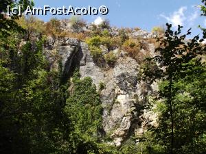 [P06] Luminişul către care vroiam să ajungem în căţărare de la baza cascadei Hotnitsa » foto by irinad
 - 
<span class="allrVoted glyphicon glyphicon-heart hidden" id="av777414"></span>
<a class="m-l-10 hidden" id="sv777414" onclick="voting_Foto_DelVot(,777414,20378)" role="button">șterge vot <span class="glyphicon glyphicon-remove"></span></a>
<a id="v9777414" class=" c-red"  onclick="voting_Foto_SetVot(777414)" role="button"><span class="glyphicon glyphicon-heart-empty"></span> <b>LIKE</b> = Votează poza</a> <img class="hidden"  id="f777414W9" src="/imagini/loader.gif" border="0" /><span class="AjErrMes hidden" id="e777414ErM"></span>