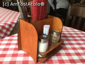 [P09] Restaurant Burgschenke - tacamuri, sare si piper » foto by mishu
 - 
<span class="allrVoted glyphicon glyphicon-heart hidden" id="av1174193"></span>
<a class="m-l-10 hidden" id="sv1174193" onclick="voting_Foto_DelVot(,1174193,20393)" role="button">șterge vot <span class="glyphicon glyphicon-remove"></span></a>
<a id="v91174193" class=" c-red"  onclick="voting_Foto_SetVot(1174193)" role="button"><span class="glyphicon glyphicon-heart-empty"></span> <b>LIKE</b> = Votează poza</a> <img class="hidden"  id="f1174193W9" src="/imagini/loader.gif" border="0" /><span class="AjErrMes hidden" id="e1174193ErM"></span>