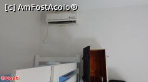 [P18] Camera dispunea și de instalație de aer condiționat.  » foto by Costi
 - 
<span class="allrVoted glyphicon glyphicon-heart hidden" id="av749677"></span>
<a class="m-l-10 hidden" id="sv749677" onclick="voting_Foto_DelVot(,749677,20401)" role="button">șterge vot <span class="glyphicon glyphicon-remove"></span></a>
<a id="v9749677" class=" c-red"  onclick="voting_Foto_SetVot(749677)" role="button"><span class="glyphicon glyphicon-heart-empty"></span> <b>LIKE</b> = Votează poza</a> <img class="hidden"  id="f749677W9" src="/imagini/loader.gif" border="0" /><span class="AjErrMes hidden" id="e749677ErM"></span>