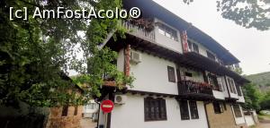 [P02] <strong>Family Hotel Varosha 2003, partea dinspre râul Osam.</strong> » foto by Aurici
 - 
<span class="allrVoted glyphicon glyphicon-heart hidden" id="av1242527"></span>
<a class="m-l-10 hidden" id="sv1242527" onclick="voting_Foto_DelVot(,1242527,20413)" role="button">șterge vot <span class="glyphicon glyphicon-remove"></span></a>
<a id="v91242527" class=" c-red"  onclick="voting_Foto_SetVot(1242527)" role="button"><span class="glyphicon glyphicon-heart-empty"></span> <b>LIKE</b> = Votează poza</a> <img class="hidden"  id="f1242527W9" src="/imagini/loader.gif" border="0" /><span class="AjErrMes hidden" id="e1242527ErM"></span>
