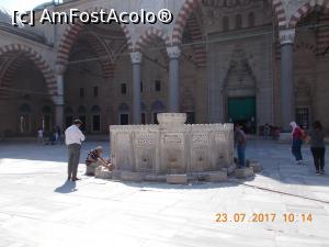 [P08] Fantana pentru spalat ritualic.  » foto by elviramvio
 - 
<span class="allrVoted glyphicon glyphicon-heart hidden" id="av883391"></span>
<a class="m-l-10 hidden" id="sv883391" onclick="voting_Foto_DelVot(,883391,20415)" role="button">șterge vot <span class="glyphicon glyphicon-remove"></span></a>
<a id="v9883391" class=" c-red"  onclick="voting_Foto_SetVot(883391)" role="button"><span class="glyphicon glyphicon-heart-empty"></span> <b>LIKE</b> = Votează poza</a> <img class="hidden"  id="f883391W9" src="/imagini/loader.gif" border="0" /><span class="AjErrMes hidden" id="e883391ErM"></span>