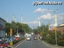 [P02] Strazile curate si aerisite din Edirne cu minaretele ce ies printre verdeata bogata a pomilor » foto by ileanaxperta*
 - 
<span class="allrVoted glyphicon glyphicon-heart hidden" id="av85904"></span>
<a class="m-l-10 hidden" id="sv85904" onclick="voting_Foto_DelVot(,85904,20415)" role="button">șterge vot <span class="glyphicon glyphicon-remove"></span></a>
<a id="v985904" class=" c-red"  onclick="voting_Foto_SetVot(85904)" role="button"><span class="glyphicon glyphicon-heart-empty"></span> <b>LIKE</b> = Votează poza</a> <img class="hidden"  id="f85904W9" src="/imagini/loader.gif" border="0" /><span class="AjErrMes hidden" id="e85904ErM"></span>