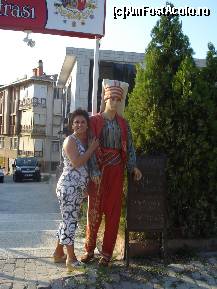 [P20] ...si in final si eu, care ma sprijin cu incredere de turcaletul cel dragalas...la Edirne... » foto by ileanaxperta*
 - 
<span class="allrVoted glyphicon glyphicon-heart hidden" id="av85922"></span>
<a class="m-l-10 hidden" id="sv85922" onclick="voting_Foto_DelVot(,85922,20415)" role="button">șterge vot <span class="glyphicon glyphicon-remove"></span></a>
<a id="v985922" class=" c-red"  onclick="voting_Foto_SetVot(85922)" role="button"><span class="glyphicon glyphicon-heart-empty"></span> <b>LIKE</b> = Votează poza</a> <img class="hidden"  id="f85922W9" src="/imagini/loader.gif" border="0" /><span class="AjErrMes hidden" id="e85922ErM"></span>