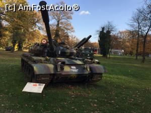 [P19] Tanc T-55 » foto by Dan&Ema
 - 
<span class="allrVoted glyphicon glyphicon-heart hidden" id="av828124"></span>
<a class="m-l-10 hidden" id="sv828124" onclick="voting_Foto_DelVot(,828124,20446)" role="button">șterge vot <span class="glyphicon glyphicon-remove"></span></a>
<a id="v9828124" class=" c-red"  onclick="voting_Foto_SetVot(828124)" role="button"><span class="glyphicon glyphicon-heart-empty"></span> <b>LIKE</b> = Votează poza</a> <img class="hidden"  id="f828124W9" src="/imagini/loader.gif" border="0" /><span class="AjErrMes hidden" id="e828124ErM"></span>