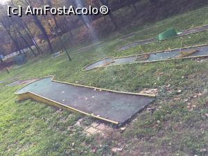 [P12] minigolf » foto by Dan&Ema
 - 
<span class="allrVoted glyphicon glyphicon-heart hidden" id="av828414"></span>
<a class="m-l-10 hidden" id="sv828414" onclick="voting_Foto_DelVot(,828414,20446)" role="button">șterge vot <span class="glyphicon glyphicon-remove"></span></a>
<a id="v9828414" class=" c-red"  onclick="voting_Foto_SetVot(828414)" role="button"><span class="glyphicon glyphicon-heart-empty"></span> <b>LIKE</b> = Votează poza</a> <img class="hidden"  id="f828414W9" src="/imagini/loader.gif" border="0" /><span class="AjErrMes hidden" id="e828414ErM"></span>