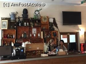 [P04] barul din restaurant si doua domnisoare » foto by Dan&Ema
 - 
<span class="allrVoted glyphicon glyphicon-heart hidden" id="av828961"></span>
<a class="m-l-10 hidden" id="sv828961" onclick="voting_Foto_DelVot(,828961,20446)" role="button">șterge vot <span class="glyphicon glyphicon-remove"></span></a>
<a id="v9828961" class=" c-red"  onclick="voting_Foto_SetVot(828961)" role="button"><span class="glyphicon glyphicon-heart-empty"></span> <b>LIKE</b> = Votează poza</a> <img class="hidden"  id="f828961W9" src="/imagini/loader.gif" border="0" /><span class="AjErrMes hidden" id="e828961ErM"></span>