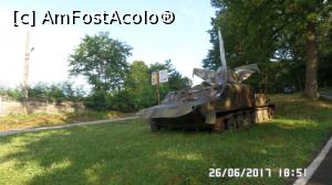 [P23] Atenție cad avioane. Aveți grijă pe unde mergeți cu tancul.  » foto by ungureanica
 - 
<span class="allrVoted glyphicon glyphicon-heart hidden" id="av898057"></span>
<a class="m-l-10 hidden" id="sv898057" onclick="voting_Foto_DelVot(,898057,20446)" role="button">șterge vot <span class="glyphicon glyphicon-remove"></span></a>
<a id="v9898057" class=" c-red"  onclick="voting_Foto_SetVot(898057)" role="button"><span class="glyphicon glyphicon-heart-empty"></span> <b>LIKE</b> = Votează poza</a> <img class="hidden"  id="f898057W9" src="/imagini/loader.gif" border="0" /><span class="AjErrMes hidden" id="e898057ErM"></span>