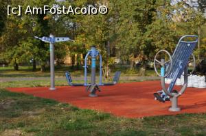 [P93] Alte aparate de făcut muşchi.  » foto by Utube
 - 
<span class="allrVoted glyphicon glyphicon-heart hidden" id="av830818"></span>
<a class="m-l-10 hidden" id="sv830818" onclick="voting_Foto_DelVot(,830818,20446)" role="button">șterge vot <span class="glyphicon glyphicon-remove"></span></a>
<a id="v9830818" class=" c-red"  onclick="voting_Foto_SetVot(830818)" role="button"><span class="glyphicon glyphicon-heart-empty"></span> <b>LIKE</b> = Votează poza</a> <img class="hidden"  id="f830818W9" src="/imagini/loader.gif" border="0" /><span class="AjErrMes hidden" id="e830818ErM"></span>