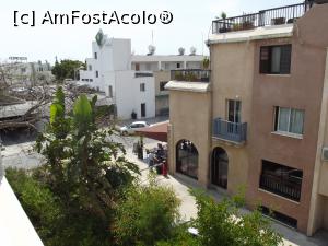 [P20] Vedere din balcon, în faţă cldirea albă este a supermarketului Papantoniou » foto by irinad
 - 
<span class="allrVoted glyphicon glyphicon-heart hidden" id="av971145"></span>
<a class="m-l-10 hidden" id="sv971145" onclick="voting_Foto_DelVot(,971145,20458)" role="button">șterge vot <span class="glyphicon glyphicon-remove"></span></a>
<a id="v9971145" class=" c-red"  onclick="voting_Foto_SetVot(971145)" role="button"><span class="glyphicon glyphicon-heart-empty"></span> <b>LIKE</b> = Votează poza</a> <img class="hidden"  id="f971145W9" src="/imagini/loader.gif" border="0" /><span class="AjErrMes hidden" id="e971145ErM"></span>