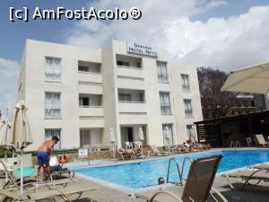 [P07] Unul dintre corpurile Daphne Hotel Apartments şi piscina » foto by irinad
 - 
<span class="allrVoted glyphicon glyphicon-heart hidden" id="av971132"></span>
<a class="m-l-10 hidden" id="sv971132" onclick="voting_Foto_DelVot(,971132,20458)" role="button">șterge vot <span class="glyphicon glyphicon-remove"></span></a>
<a id="v9971132" class=" c-red"  onclick="voting_Foto_SetVot(971132)" role="button"><span class="glyphicon glyphicon-heart-empty"></span> <b>LIKE</b> = Votează poza</a> <img class="hidden"  id="f971132W9" src="/imagini/loader.gif" border="0" /><span class="AjErrMes hidden" id="e971132ErM"></span>