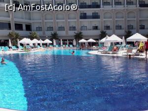 [P07] Piscina mare » foto by nycoty
 - 
<span class="allrVoted glyphicon glyphicon-heart hidden" id="av755242"></span>
<a class="m-l-10 hidden" id="sv755242" onclick="voting_Foto_DelVot(,755242,20480)" role="button">șterge vot <span class="glyphicon glyphicon-remove"></span></a>
<a id="v9755242" class=" c-red"  onclick="voting_Foto_SetVot(755242)" role="button"><span class="glyphicon glyphicon-heart-empty"></span> <b>LIKE</b> = Votează poza</a> <img class="hidden"  id="f755242W9" src="/imagini/loader.gif" border="0" /><span class="AjErrMes hidden" id="e755242ErM"></span>