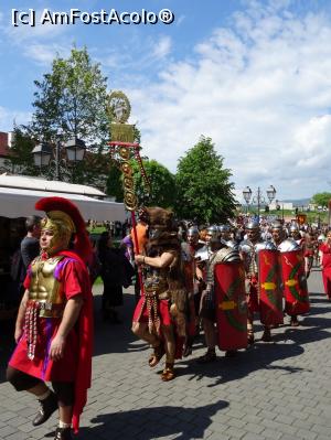 [P10] Parada - Festivalul Roman Apulum 2019.  » foto by tata123 🔱
 - 
<span class="allrVoted glyphicon glyphicon-heart hidden" id="av1070031"></span>
<a class="m-l-10 hidden" id="sv1070031" onclick="voting_Foto_DelVot(,1070031,20510)" role="button">șterge vot <span class="glyphicon glyphicon-remove"></span></a>
<a id="v91070031" class=" c-red"  onclick="voting_Foto_SetVot(1070031)" role="button"><span class="glyphicon glyphicon-heart-empty"></span> <b>LIKE</b> = Votează poza</a> <img class="hidden"  id="f1070031W9" src="/imagini/loader.gif" border="0" /><span class="AjErrMes hidden" id="e1070031ErM"></span>