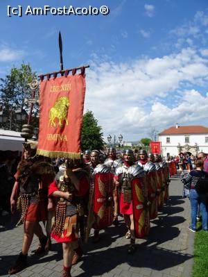 [P08] Parada - Festivalul Roman Apulum 2019.  » foto by tata123 🔱
 - 
<span class="allrVoted glyphicon glyphicon-heart hidden" id="av1070029"></span>
<a class="m-l-10 hidden" id="sv1070029" onclick="voting_Foto_DelVot(,1070029,20510)" role="button">șterge vot <span class="glyphicon glyphicon-remove"></span></a>
<a id="v91070029" class=" c-red"  onclick="voting_Foto_SetVot(1070029)" role="button"><span class="glyphicon glyphicon-heart-empty"></span> <b>LIKE</b> = Votează poza</a> <img class="hidden"  id="f1070029W9" src="/imagini/loader.gif" border="0" /><span class="AjErrMes hidden" id="e1070029ErM"></span>