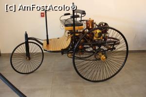 [P05] Amman, Muzeul Automobilelor Regale, Benz Patent Motor, model nr. 1, autovehicul cu trei roți, 1885, fabricat de Karl Benz (copie) » foto by mprofeanu
 - 
<span class="allrVoted glyphicon glyphicon-heart hidden" id="av1033333"></span>
<a class="m-l-10 hidden" id="sv1033333" onclick="voting_Foto_DelVot(,1033333,20516)" role="button">șterge vot <span class="glyphicon glyphicon-remove"></span></a>
<a id="v91033333" class=" c-red"  onclick="voting_Foto_SetVot(1033333)" role="button"><span class="glyphicon glyphicon-heart-empty"></span> <b>LIKE</b> = Votează poza</a> <img class="hidden"  id="f1033333W9" src="/imagini/loader.gif" border="0" /><span class="AjErrMes hidden" id="e1033333ErM"></span>