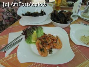 [P10] ... și creveții cu sos iute; delicioși!  » foto by crismis
 - 
<span class="allrVoted glyphicon glyphicon-heart hidden" id="av758416"></span>
<a class="m-l-10 hidden" id="sv758416" onclick="voting_Foto_DelVot(,758416,20518)" role="button">șterge vot <span class="glyphicon glyphicon-remove"></span></a>
<a id="v9758416" class=" c-red"  onclick="voting_Foto_SetVot(758416)" role="button"><span class="glyphicon glyphicon-heart-empty"></span> <b>LIKE</b> = Votează poza</a> <img class="hidden"  id="f758416W9" src="/imagini/loader.gif" border="0" /><span class="AjErrMes hidden" id="e758416ErM"></span>