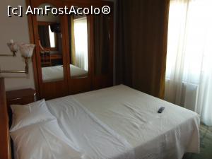 [P04] Interior camera hotel, nr 708 » foto by mikulis
 - 
<span class="allrVoted glyphicon glyphicon-heart hidden" id="av759525"></span>
<a class="m-l-10 hidden" id="sv759525" onclick="voting_Foto_DelVot(,759525,20526)" role="button">șterge vot <span class="glyphicon glyphicon-remove"></span></a>
<a id="v9759525" class=" c-red"  onclick="voting_Foto_SetVot(759525)" role="button"><span class="glyphicon glyphicon-heart-empty"></span> <b>LIKE</b> = Votează poza</a> <img class="hidden"  id="f759525W9" src="/imagini/loader.gif" border="0" /><span class="AjErrMes hidden" id="e759525ErM"></span>