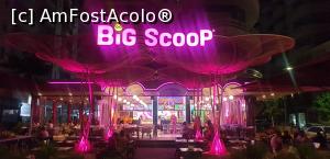 [P12] Big Scoop Restaurant » foto by Mihnea-Alexandru
 - 
<span class="allrVoted glyphicon glyphicon-heart hidden" id="av1311580"></span>
<a class="m-l-10 hidden" id="sv1311580" onclick="voting_Foto_DelVot(,1311580,20606)" role="button">șterge vot <span class="glyphicon glyphicon-remove"></span></a>
<a id="v91311580" class=" c-red"  onclick="voting_Foto_SetVot(1311580)" role="button"><span class="glyphicon glyphicon-heart-empty"></span> <b>LIKE</b> = Votează poza</a> <img class="hidden"  id="f1311580W9" src="/imagini/loader.gif" border="0" /><span class="AjErrMes hidden" id="e1311580ErM"></span>