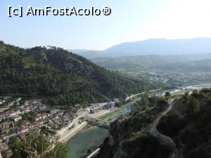 [P19] Vedere panoramica - Cetatea Berat » foto by Mihnea-Alexandru
 - 
<span class="allrVoted glyphicon glyphicon-heart hidden" id="av1311587"></span>
<a class="m-l-10 hidden" id="sv1311587" onclick="voting_Foto_DelVot(,1311587,20606)" role="button">șterge vot <span class="glyphicon glyphicon-remove"></span></a>
<a id="v91311587" class=" c-red"  onclick="voting_Foto_SetVot(1311587)" role="button"><span class="glyphicon glyphicon-heart-empty"></span> <b>LIKE</b> = Votează poza</a> <img class="hidden"  id="f1311587W9" src="/imagini/loader.gif" border="0" /><span class="AjErrMes hidden" id="e1311587ErM"></span>