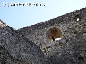 [P41] Castelul Berat » foto by Mihnea-Alexandru
 - 
<span class="allrVoted glyphicon glyphicon-heart hidden" id="av1311609"></span>
<a class="m-l-10 hidden" id="sv1311609" onclick="voting_Foto_DelVot(,1311609,20606)" role="button">șterge vot <span class="glyphicon glyphicon-remove"></span></a>
<a id="v91311609" class=" c-red"  onclick="voting_Foto_SetVot(1311609)" role="button"><span class="glyphicon glyphicon-heart-empty"></span> <b>LIKE</b> = Votează poza</a> <img class="hidden"  id="f1311609W9" src="/imagini/loader.gif" border="0" /><span class="AjErrMes hidden" id="e1311609ErM"></span>