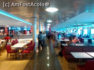 [P02] Interiorul feribotului » foto by dorgo
 - 
<span class="allrVoted glyphicon glyphicon-heart hidden" id="av766160"></span>
<a class="m-l-10 hidden" id="sv766160" onclick="voting_Foto_DelVot(,766160,20612)" role="button">șterge vot <span class="glyphicon glyphicon-remove"></span></a>
<a id="v9766160" class=" c-red"  onclick="voting_Foto_SetVot(766160)" role="button"><span class="glyphicon glyphicon-heart-empty"></span> <b>LIKE</b> = Votează poza</a> <img class="hidden"  id="f766160W9" src="/imagini/loader.gif" border="0" /><span class="AjErrMes hidden" id="e766160ErM"></span>