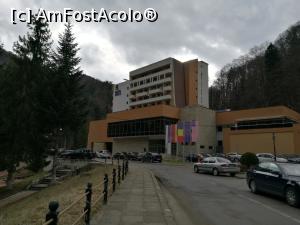 [P01] Hotel Perla, văzut de pe aleea de deasupra parcului » foto by crismis
 - 
<span class="allrVoted glyphicon glyphicon-heart hidden" id="av842193"></span>
<a class="m-l-10 hidden" id="sv842193" onclick="voting_Foto_DelVot(,842193,20618)" role="button">șterge vot <span class="glyphicon glyphicon-remove"></span></a>
<a id="v9842193" class=" c-red"  onclick="voting_Foto_SetVot(842193)" role="button"><span class="glyphicon glyphicon-heart-empty"></span> <b>LIKE</b> = Votează poza</a> <img class="hidden"  id="f842193W9" src="/imagini/loader.gif" border="0" /><span class="AjErrMes hidden" id="e842193ErM"></span>