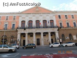 [P16] Teatrul Piccinni, Bari » foto by irinad
 - 
<span class="allrVoted glyphicon glyphicon-heart hidden" id="av1321401"></span>
<a class="m-l-10 hidden" id="sv1321401" onclick="voting_Foto_DelVot(,1321401,20629)" role="button">șterge vot <span class="glyphicon glyphicon-remove"></span></a>
<a id="v91321401" class=" c-red"  onclick="voting_Foto_SetVot(1321401)" role="button"><span class="glyphicon glyphicon-heart-empty"></span> <b>LIKE</b> = Votează poza</a> <img class="hidden"  id="f1321401W9" src="/imagini/loader.gif" border="0" /><span class="AjErrMes hidden" id="e1321401ErM"></span>