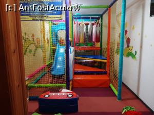 [P17] Locul de joaca din interior » foto by roxxie
 - 
<span class="allrVoted glyphicon glyphicon-heart hidden" id="av1482243"></span>
<a class="m-l-10 hidden" id="sv1482243" onclick="voting_Foto_DelVot(,1482243,20638)" role="button">șterge vot <span class="glyphicon glyphicon-remove"></span></a>
<a id="v91482243" class=" c-red"  onclick="voting_Foto_SetVot(1482243)" role="button"><span class="glyphicon glyphicon-heart-empty"></span> <b>LIKE</b> = Votează poza</a> <img class="hidden"  id="f1482243W9" src="/imagini/loader.gif" border="0" /><span class="AjErrMes hidden" id="e1482243ErM"></span>