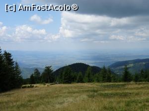 [P11] Poiana Țăpu și vedere spre Depresiunea Beiușului.  » foto by tata123 🔱
 - 
<span class="allrVoted glyphicon glyphicon-heart hidden" id="av1101147"></span>
<a class="m-l-10 hidden" id="sv1101147" onclick="voting_Foto_DelVot(,1101147,20640)" role="button">șterge vot <span class="glyphicon glyphicon-remove"></span></a>
<a id="v91101147" class=" c-red"  onclick="voting_Foto_SetVot(1101147)" role="button"><span class="glyphicon glyphicon-heart-empty"></span> <b>LIKE</b> = Votează poza</a> <img class="hidden"  id="f1101147W9" src="/imagini/loader.gif" border="0" /><span class="AjErrMes hidden" id="e1101147ErM"></span>