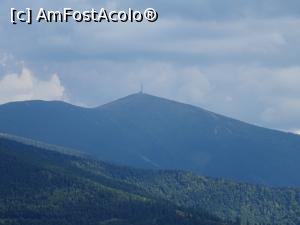 [P18] În depărtare Vârful Bihorul (1849 m).  » foto by tata123 🔱
 - 
<span class="allrVoted glyphicon glyphicon-heart hidden" id="av1101154"></span>
<a class="m-l-10 hidden" id="sv1101154" onclick="voting_Foto_DelVot(,1101154,20640)" role="button">șterge vot <span class="glyphicon glyphicon-remove"></span></a>
<a id="v91101154" class=" c-red"  onclick="voting_Foto_SetVot(1101154)" role="button"><span class="glyphicon glyphicon-heart-empty"></span> <b>LIKE</b> = Votează poza</a> <img class="hidden"  id="f1101154W9" src="/imagini/loader.gif" border="0" /><span class="AjErrMes hidden" id="e1101154ErM"></span>