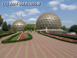 [P02] Serele Botanice niste constructii atat de moderne si actuale » foto by simplegirl
 - 
<span class="allrVoted glyphicon glyphicon-heart hidden" id="av893534"></span>
<a class="m-l-10 hidden" id="sv893534" onclick="voting_Foto_DelVot(,893534,20642)" role="button">șterge vot <span class="glyphicon glyphicon-remove"></span></a>
<a id="v9893534" class=" c-red"  onclick="voting_Foto_SetVot(893534)" role="button"><span class="glyphicon glyphicon-heart-empty"></span> <b>LIKE</b> = Votează poza</a> <img class="hidden"  id="f893534W9" src="/imagini/loader.gif" border="0" /><span class="AjErrMes hidden" id="e893534ErM"></span>