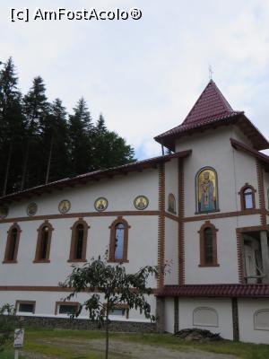[P20] Noul paraclis cu hramul „Sf. Iosif de la Partoș” și „Sf. Andrei Șaguna” - Mănăstirea Berivoi.  » foto by tata123 🔱
 - 
<span class="allrVoted glyphicon glyphicon-heart hidden" id="av768915"></span>
<a class="m-l-10 hidden" id="sv768915" onclick="voting_Foto_DelVot(,768915,20645)" role="button">șterge vot <span class="glyphicon glyphicon-remove"></span></a>
<a id="v9768915" class=" c-red"  onclick="voting_Foto_SetVot(768915)" role="button"><span class="glyphicon glyphicon-heart-empty"></span> <b>LIKE</b> = Votează poza</a> <img class="hidden"  id="f768915W9" src="/imagini/loader.gif" border="0" /><span class="AjErrMes hidden" id="e768915ErM"></span>