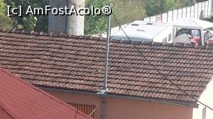 [P22] Hidden clue. Acolo pe acoperis se afla un mop aruncat. Gasiti-l! :D » foto by mihacluj
 - 
<span class="allrVoted glyphicon glyphicon-heart hidden" id="av772589"></span>
<a class="m-l-10 hidden" id="sv772589" onclick="voting_Foto_DelVot(,772589,20710)" role="button">șterge vot <span class="glyphicon glyphicon-remove"></span></a>
<a id="v9772589" class=" c-red"  onclick="voting_Foto_SetVot(772589)" role="button"><span class="glyphicon glyphicon-heart-empty"></span> <b>LIKE</b> = Votează poza</a> <img class="hidden"  id="f772589W9" src="/imagini/loader.gif" border="0" /><span class="AjErrMes hidden" id="e772589ErM"></span>