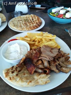 [P07] Gyros de porc. » foto by tata123 🔱
 - 
<span class="allrVoted glyphicon glyphicon-heart hidden" id="av1253830"></span>
<a class="m-l-10 hidden" id="sv1253830" onclick="voting_Foto_DelVot(,1253830,20726)" role="button">șterge vot <span class="glyphicon glyphicon-remove"></span></a>
<a id="v91253830" class=" c-red"  onclick="voting_Foto_SetVot(1253830)" role="button"><span class="glyphicon glyphicon-heart-empty"></span> <b>LIKE</b> = Votează poza</a> <img class="hidden"  id="f1253830W9" src="/imagini/loader.gif" border="0" /><span class="AjErrMes hidden" id="e1253830ErM"></span>