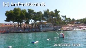 [P13] Ksamil, Albania. Aici am stat noi la plajă » foto by ungureanica
 - 
<span class="allrVoted glyphicon glyphicon-heart hidden" id="av1017667"></span>
<a class="m-l-10 hidden" id="sv1017667" onclick="voting_Foto_DelVot(,1017667,20771)" role="button">șterge vot <span class="glyphicon glyphicon-remove"></span></a>
<a id="v91017667" class=" c-red"  onclick="voting_Foto_SetVot(1017667)" role="button"><span class="glyphicon glyphicon-heart-empty"></span> <b>LIKE</b> = Votează poza</a> <img class="hidden"  id="f1017667W9" src="/imagini/loader.gif" border="0" /><span class="AjErrMes hidden" id="e1017667ErM"></span>