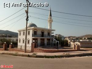 [P06] Geamia din Ksamil, localitate cu ceva mai mult de 2000 de locuitori » foto by Costi
 - 
<span class="allrVoted glyphicon glyphicon-heart hidden" id="av1108691"></span>
<a class="m-l-10 hidden" id="sv1108691" onclick="voting_Foto_DelVot(,1108691,20771)" role="button">șterge vot <span class="glyphicon glyphicon-remove"></span></a>
<a id="v91108691" class=" c-red"  onclick="voting_Foto_SetVot(1108691)" role="button"><span class="glyphicon glyphicon-heart-empty"></span> <b>LIKE</b> = Votează poza</a> <img class="hidden"  id="f1108691W9" src="/imagini/loader.gif" border="0" /><span class="AjErrMes hidden" id="e1108691ErM"></span>