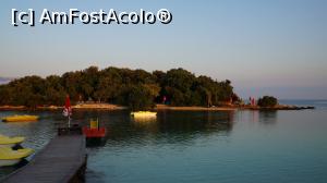 [P04] Insula din fata la care se poate ajunge usor » foto by cristic66
 - 
<span class="allrVoted glyphicon glyphicon-heart hidden" id="av890818"></span>
<a class="m-l-10 hidden" id="sv890818" onclick="voting_Foto_DelVot(,890818,20771)" role="button">șterge vot <span class="glyphicon glyphicon-remove"></span></a>
<a id="v9890818" class=" c-red"  onclick="voting_Foto_SetVot(890818)" role="button"><span class="glyphicon glyphicon-heart-empty"></span> <b>LIKE</b> = Votează poza</a> <img class="hidden"  id="f890818W9" src="/imagini/loader.gif" border="0" /><span class="AjErrMes hidden" id="e890818ErM"></span>