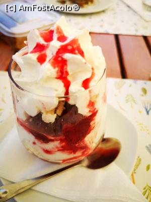 [P17] Delicioasa Pavlova » foto by crismis
 - 
<span class="allrVoted glyphicon glyphicon-heart hidden" id="av1168091"></span>
<a class="m-l-10 hidden" id="sv1168091" onclick="voting_Foto_DelVot(,1168091,20786)" role="button">șterge vot <span class="glyphicon glyphicon-remove"></span></a>
<a id="v91168091" class=" c-red"  onclick="voting_Foto_SetVot(1168091)" role="button"><span class="glyphicon glyphicon-heart-empty"></span> <b>LIKE</b> = Votează poza</a> <img class="hidden"  id="f1168091W9" src="/imagini/loader.gif" border="0" /><span class="AjErrMes hidden" id="e1168091ErM"></span>