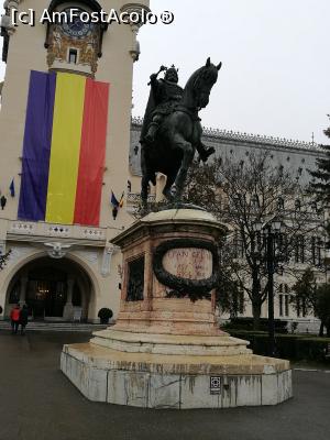[P36] Statuia ecvestră a lui Ștefan cel Mare din Piața Palatului » foto by crismis
 - 
<span class="allrVoted glyphicon glyphicon-heart hidden" id="av828333"></span>
<a class="m-l-10 hidden" id="sv828333" onclick="voting_Foto_DelVot(,828333,20792)" role="button">șterge vot <span class="glyphicon glyphicon-remove"></span></a>
<a id="v9828333" class=" c-red"  onclick="voting_Foto_SetVot(828333)" role="button"><span class="glyphicon glyphicon-heart-empty"></span> <b>LIKE</b> = Votează poza</a> <img class="hidden"  id="f828333W9" src="/imagini/loader.gif" border="0" /><span class="AjErrMes hidden" id="e828333ErM"></span>