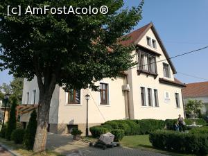 [P01] Hotel Karlhof, vedere din stradă » foto by crismis
 - 
<span class="allrVoted glyphicon glyphicon-heart hidden" id="av926015"></span>
<a class="m-l-10 hidden" id="sv926015" onclick="voting_Foto_DelVot(,926015,20820)" role="button">șterge vot <span class="glyphicon glyphicon-remove"></span></a>
<a id="v9926015" class=" c-red"  onclick="voting_Foto_SetVot(926015)" role="button"><span class="glyphicon glyphicon-heart-empty"></span> <b>LIKE</b> = Votează poza</a> <img class="hidden"  id="f926015W9" src="/imagini/loader.gif" border="0" /><span class="AjErrMes hidden" id="e926015ErM"></span>