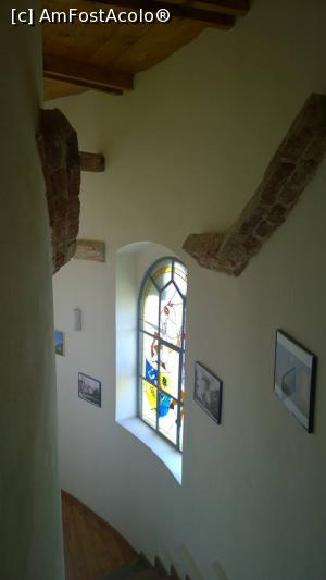 [P14] Scările în spirală și colecția de fotografii » foto by Cdia
 - 
<span class="allrVoted glyphicon glyphicon-heart hidden" id="av782493"></span>
<a class="m-l-10 hidden" id="sv782493" onclick="voting_Foto_DelVot(,782493,20884)" role="button">șterge vot <span class="glyphicon glyphicon-remove"></span></a>
<a id="v9782493" class=" c-red"  onclick="voting_Foto_SetVot(782493)" role="button"><span class="glyphicon glyphicon-heart-empty"></span> <b>LIKE</b> = Votează poza</a> <img class="hidden"  id="f782493W9" src="/imagini/loader.gif" border="0" /><span class="AjErrMes hidden" id="e782493ErM"></span>