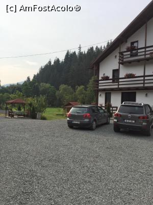 [P17] În foișorul din stânga imaginii stătea frumoasa doamnă și citea » foto by krisstinna
 - 
<span class="allrVoted glyphicon glyphicon-heart hidden" id="av784339"></span>
<a class="m-l-10 hidden" id="sv784339" onclick="voting_Foto_DelVot(,784339,20921)" role="button">șterge vot <span class="glyphicon glyphicon-remove"></span></a>
<a id="v9784339" class=" c-red"  onclick="voting_Foto_SetVot(784339)" role="button"><span class="glyphicon glyphicon-heart-empty"></span> <b>LIKE</b> = Votează poza</a> <img class="hidden"  id="f784339W9" src="/imagini/loader.gif" border="0" /><span class="AjErrMes hidden" id="e784339ErM"></span>