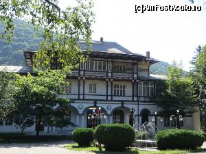 [P01] Vila Salamandra - Sinaia.  » foto by tata123 🔱
 - 
<span class="allrVoted glyphicon glyphicon-heart hidden" id="av655537"></span>
<a class="m-l-10 hidden" id="sv655537" onclick="voting_Foto_DelVot(,655537,20952)" role="button">șterge vot <span class="glyphicon glyphicon-remove"></span></a>
<a id="v9655537" class=" c-red"  onclick="voting_Foto_SetVot(655537)" role="button"><span class="glyphicon glyphicon-heart-empty"></span> <b>LIKE</b> = Votează poza</a> <img class="hidden"  id="f655537W9" src="/imagini/loader.gif" border="0" /><span class="AjErrMes hidden" id="e655537ErM"></span>