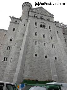 [P12] Castelele Bavariei - O parte din zidurile maretului castel Neuschwanstein.  » foto by iulianic
 - 
<span class="allrVoted glyphicon glyphicon-heart hidden" id="av377087"></span>
<a class="m-l-10 hidden" id="sv377087" onclick="voting_Foto_DelVot(,377087,20953)" role="button">șterge vot <span class="glyphicon glyphicon-remove"></span></a>
<a id="v9377087" class=" c-red"  onclick="voting_Foto_SetVot(377087)" role="button"><span class="glyphicon glyphicon-heart-empty"></span> <b>LIKE</b> = Votează poza</a> <img class="hidden"  id="f377087W9" src="/imagini/loader.gif" border="0" /><span class="AjErrMes hidden" id="e377087ErM"></span>