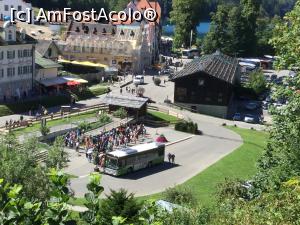 [P23] Acolo unde este multa lume este autocarul spre castelul Neuschwanstein » foto by mishu
 - 
<span class="allrVoted glyphicon glyphicon-heart hidden" id="av1025562"></span>
<a class="m-l-10 hidden" id="sv1025562" onclick="voting_Foto_DelVot(,1025562,20953)" role="button">șterge vot <span class="glyphicon glyphicon-remove"></span></a>
<a id="v91025562" class=" c-red"  onclick="voting_Foto_SetVot(1025562)" role="button"><span class="glyphicon glyphicon-heart-empty"></span> <b>LIKE</b> = Votează poza</a> <img class="hidden"  id="f1025562W9" src="/imagini/loader.gif" border="0" /><span class="AjErrMes hidden" id="e1025562ErM"></span>