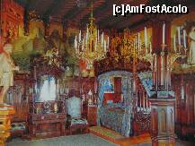 [P13] Vedere cu dormitorul regelui Ludwig II din interiorul castelului din poveste » foto by ileanaxperta*
 - 
<span class="allrVoted glyphicon glyphicon-heart hidden" id="av261787"></span>
<a class="m-l-10 hidden" id="sv261787" onclick="voting_Foto_DelVot(,261787,20953)" role="button">șterge vot <span class="glyphicon glyphicon-remove"></span></a>
<a id="v9261787" class=" c-red"  onclick="voting_Foto_SetVot(261787)" role="button"><span class="glyphicon glyphicon-heart-empty"></span> <b>LIKE</b> = Votează poza</a> <img class="hidden"  id="f261787W9" src="/imagini/loader.gif" border="0" /><span class="AjErrMes hidden" id="e261787ErM"></span>
